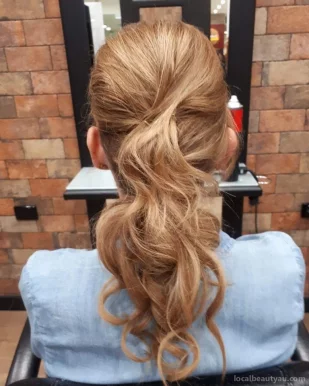 Hairworks Hair & Beauty, Adelaide - Photo 1