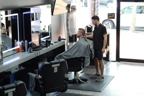 The Electric Chair Barbershop Morningside, Brisbane - Photo 2