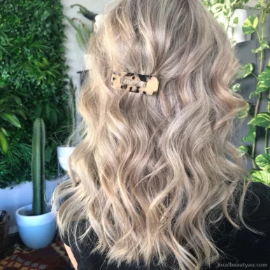 Mint Hair by Amy Jayne, Brisbane - Photo 3