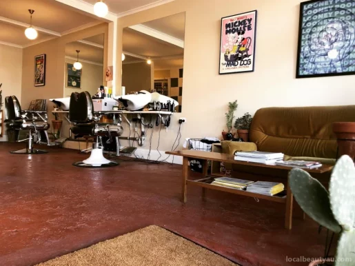 Louis the Hare Barbershop, Melbourne - Photo 4