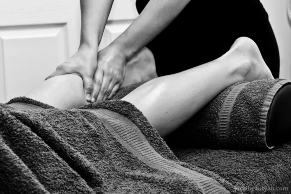 Officer Remedial Massage (No New Clients), Melbourne - Photo 3