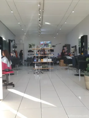 Hollywood Unisex Hair Studio, Melbourne - Photo 1
