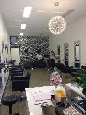 Allure hairdressing, The Basin, Melbourne - Photo 3