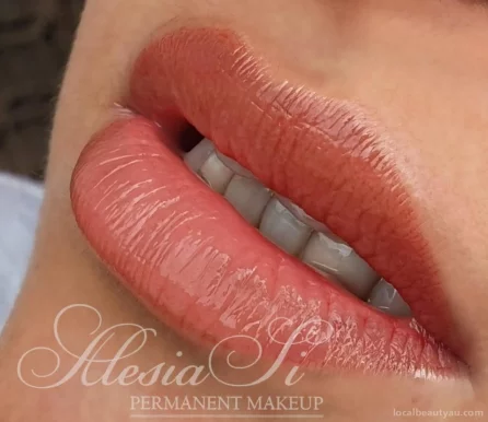 Alesia_Si Cosmetic Tattooing, Melbourne - Photo 3