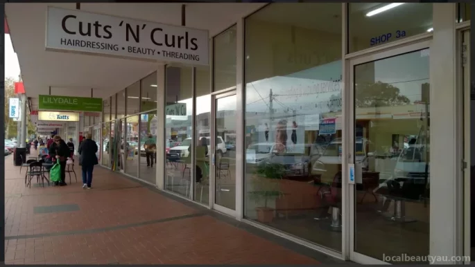 Cuts 'N' Curls, Melbourne - Photo 2