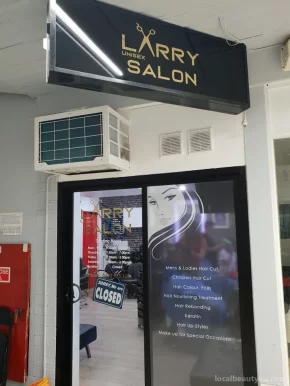 Larry's Unisex Salon, Sydney - Photo 3
